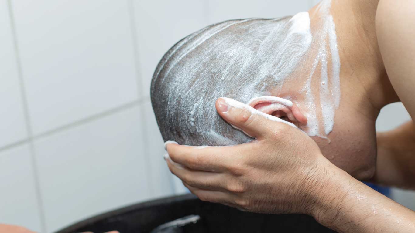 Exfoliate scalp