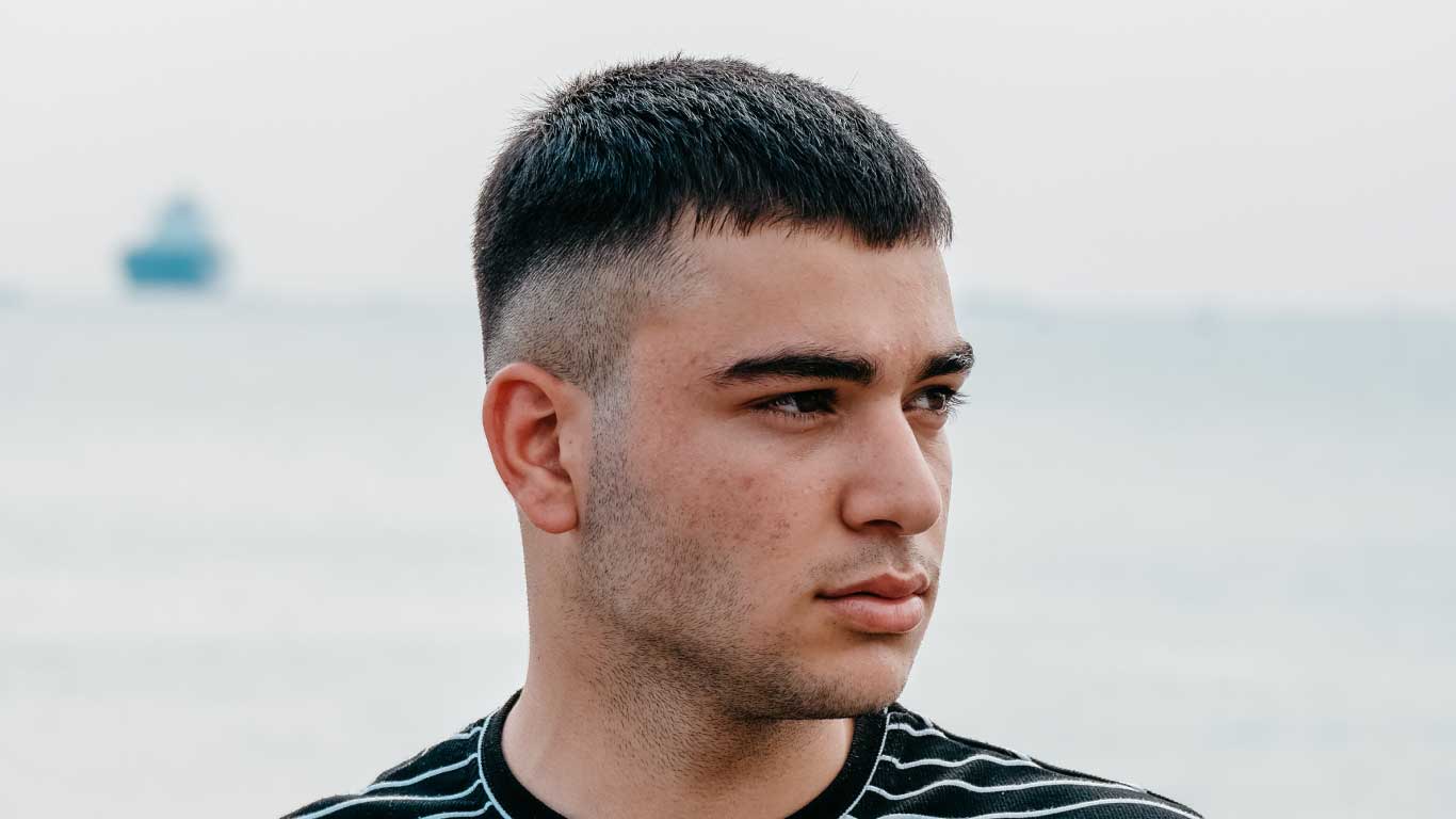 Drop skin fade with front fringe