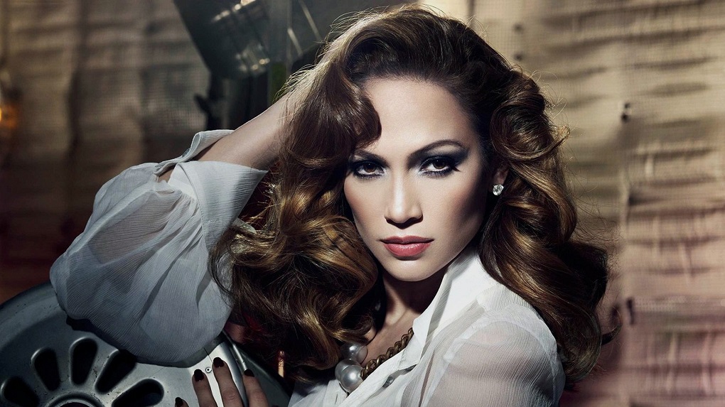 jennifer lopez curly hair